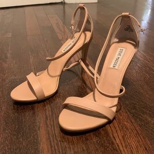 Nude Steve Madden heels